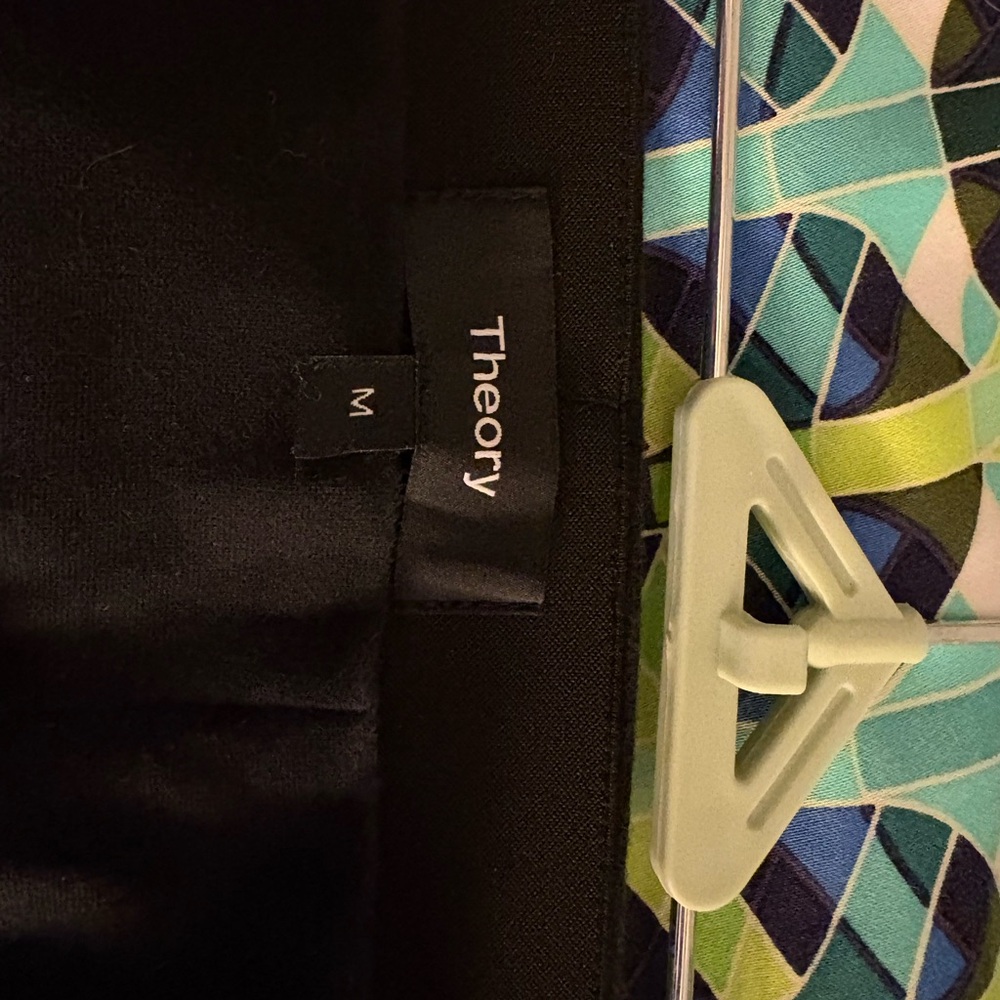 THEORY brand pants in Black Cotton, Medium, NW/OT